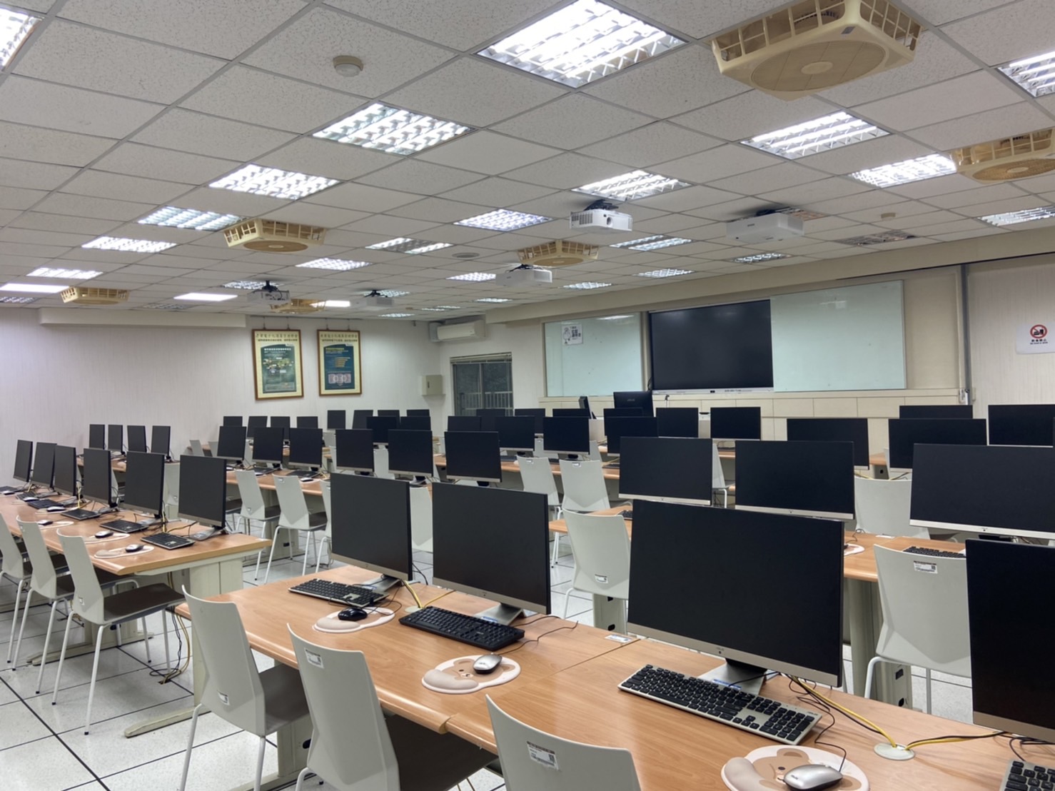 k212教室 LCD示意圖